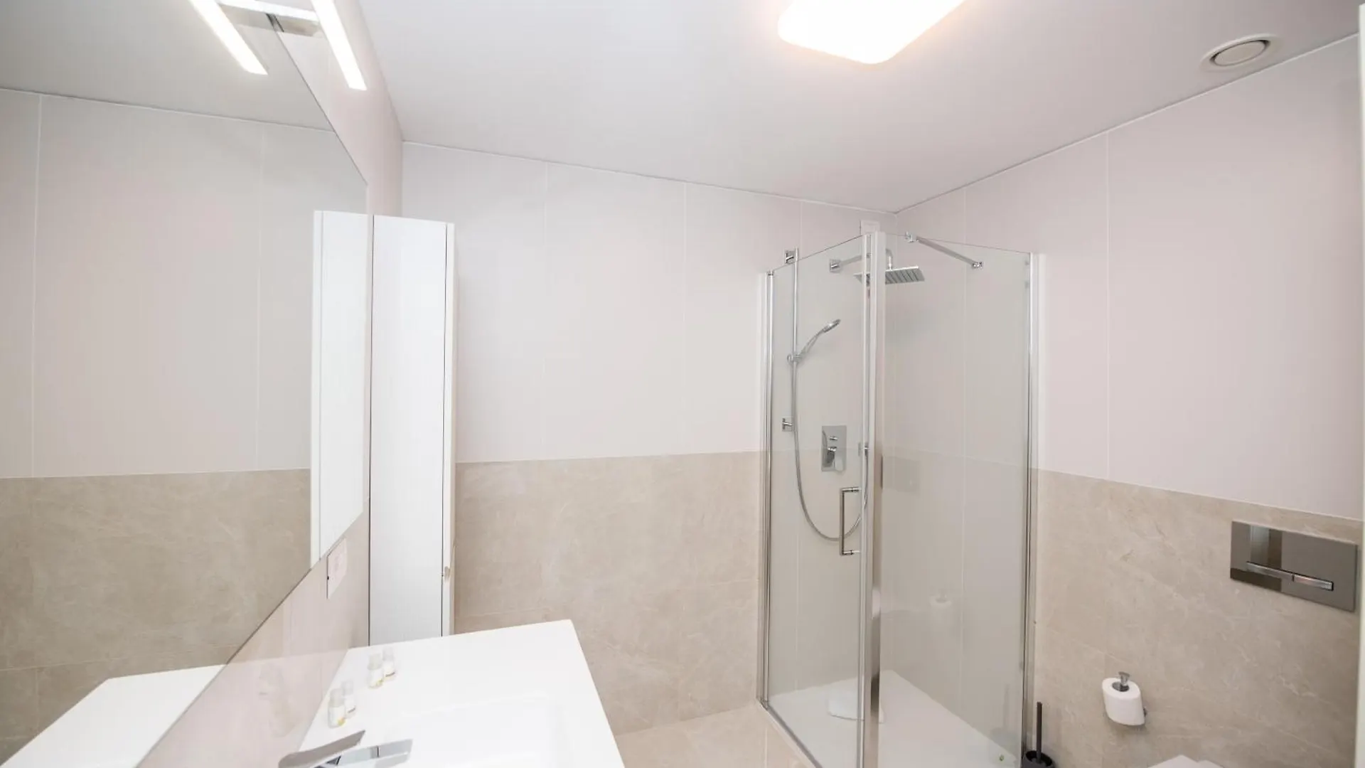 Compagnoni Luxe - Terrace & Spa Milan 0*,