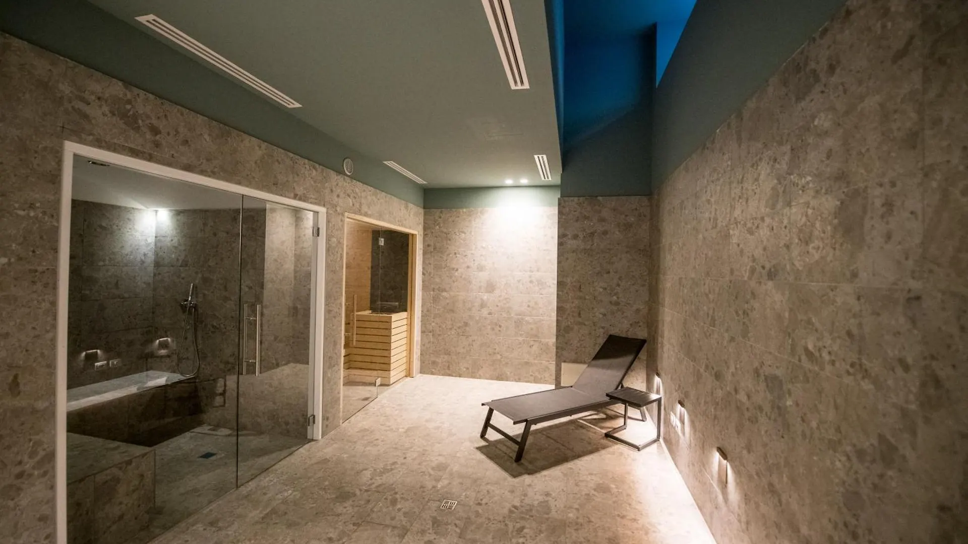 Apartment Compagnoni Luxe - Terrace & Spa Milan
