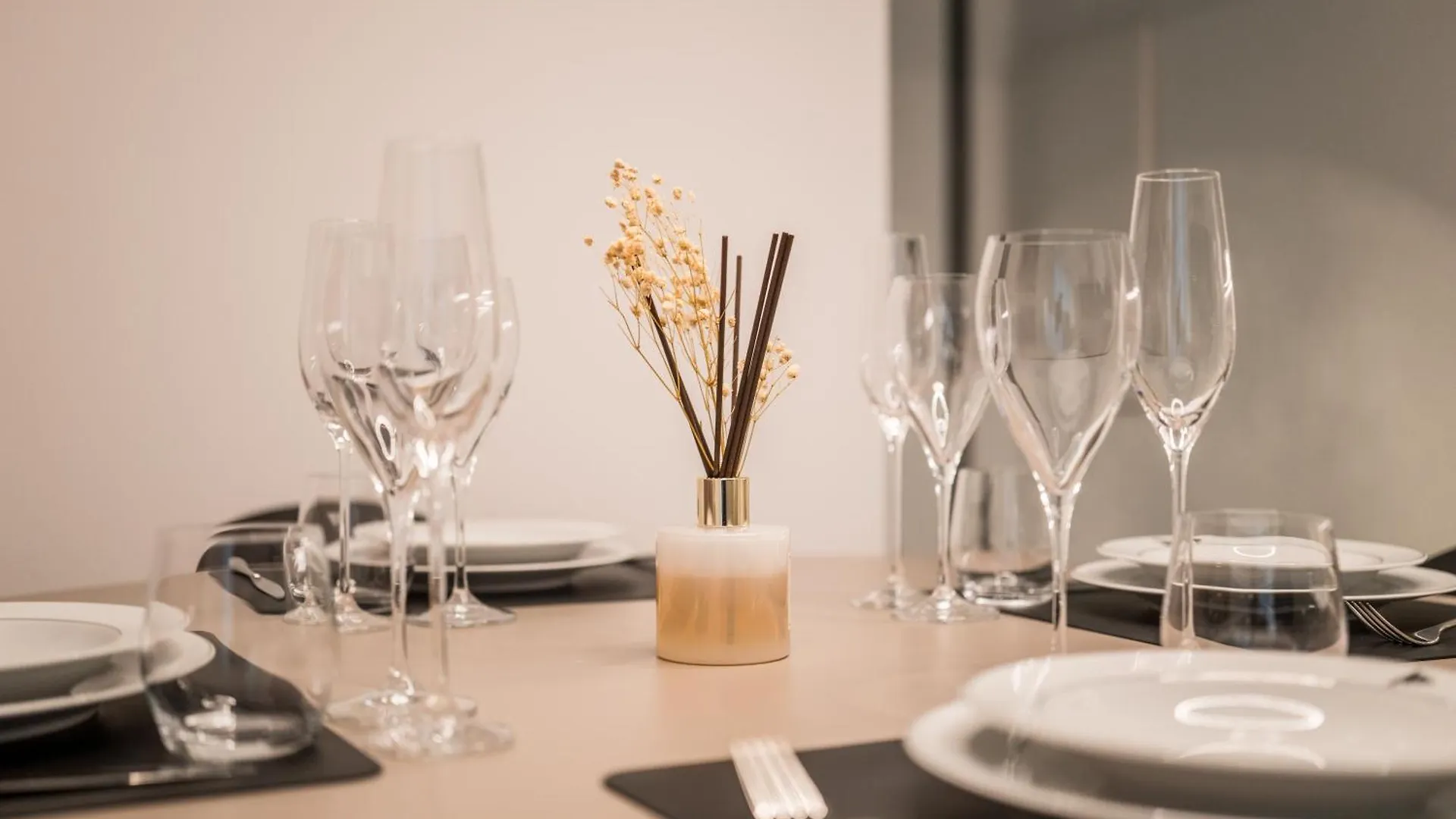 Compagnoni Luxe - Terrace & Spa Milan Apartment