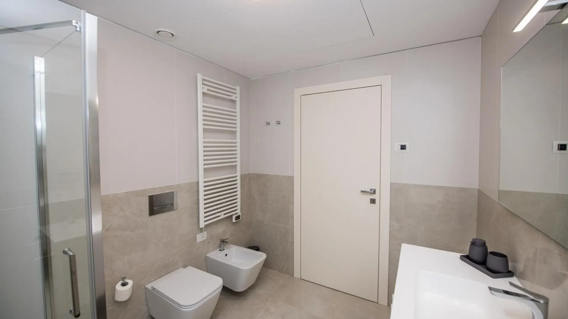Apartment Compagnoni Luxe - Terrace & Spa Milan