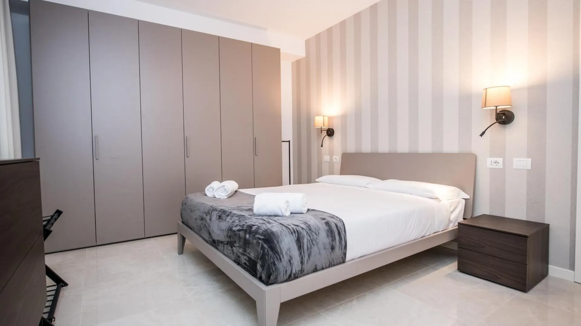 Apartment Compagnoni Luxe - Terrace & Spa Milan